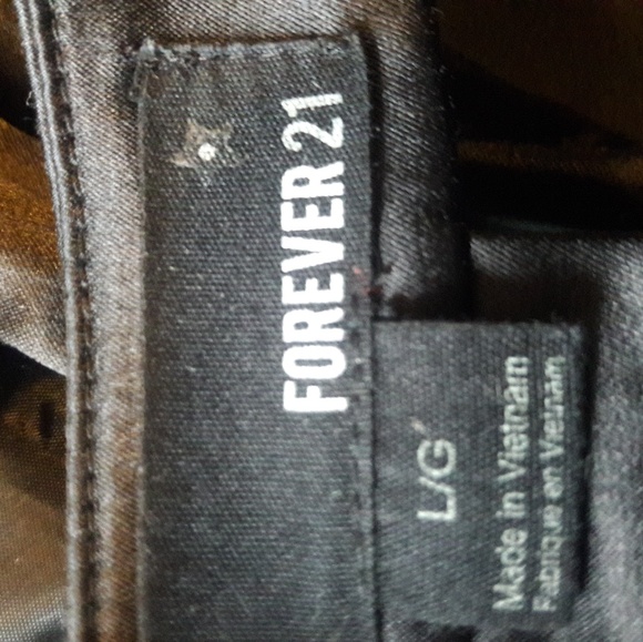 BLACK VEST NUDIX SATIN FOREVER 21 SIZE L - Picture 6 of 8